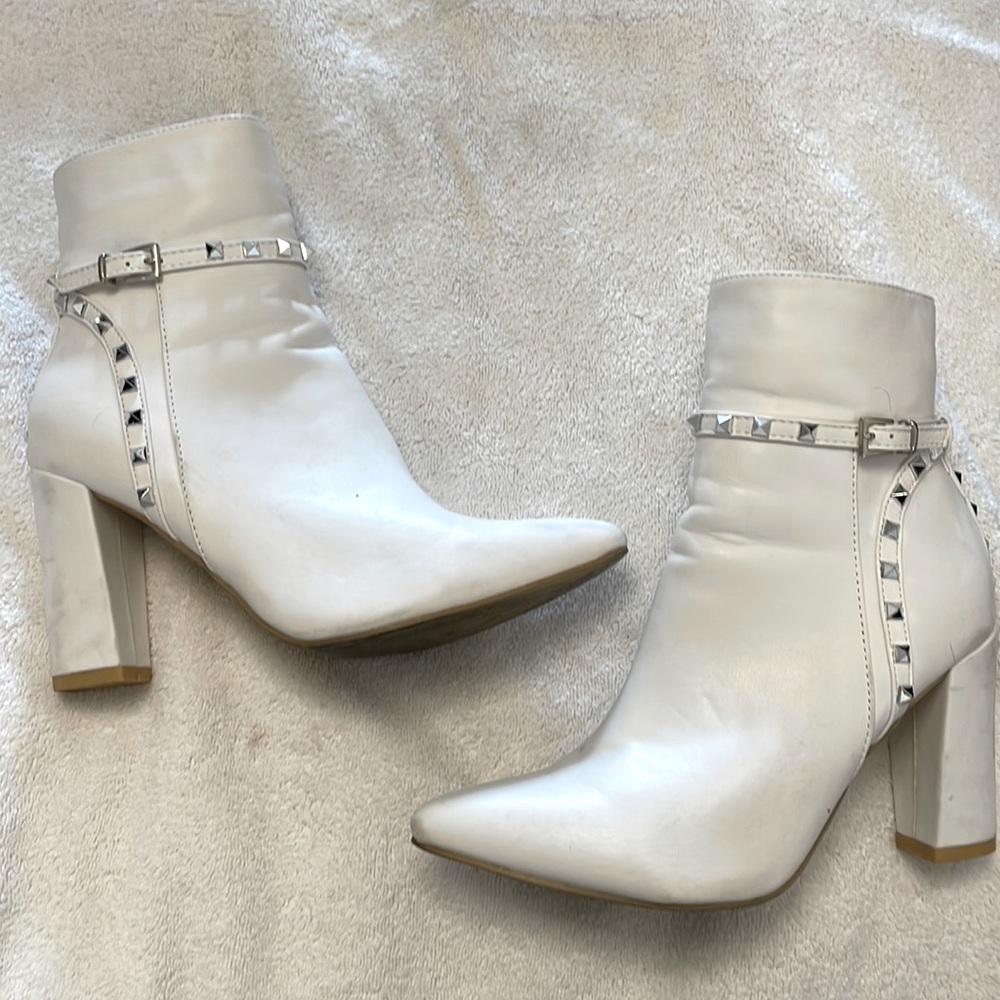 SALE! WHITE STUDDED ANKLE BOOTS